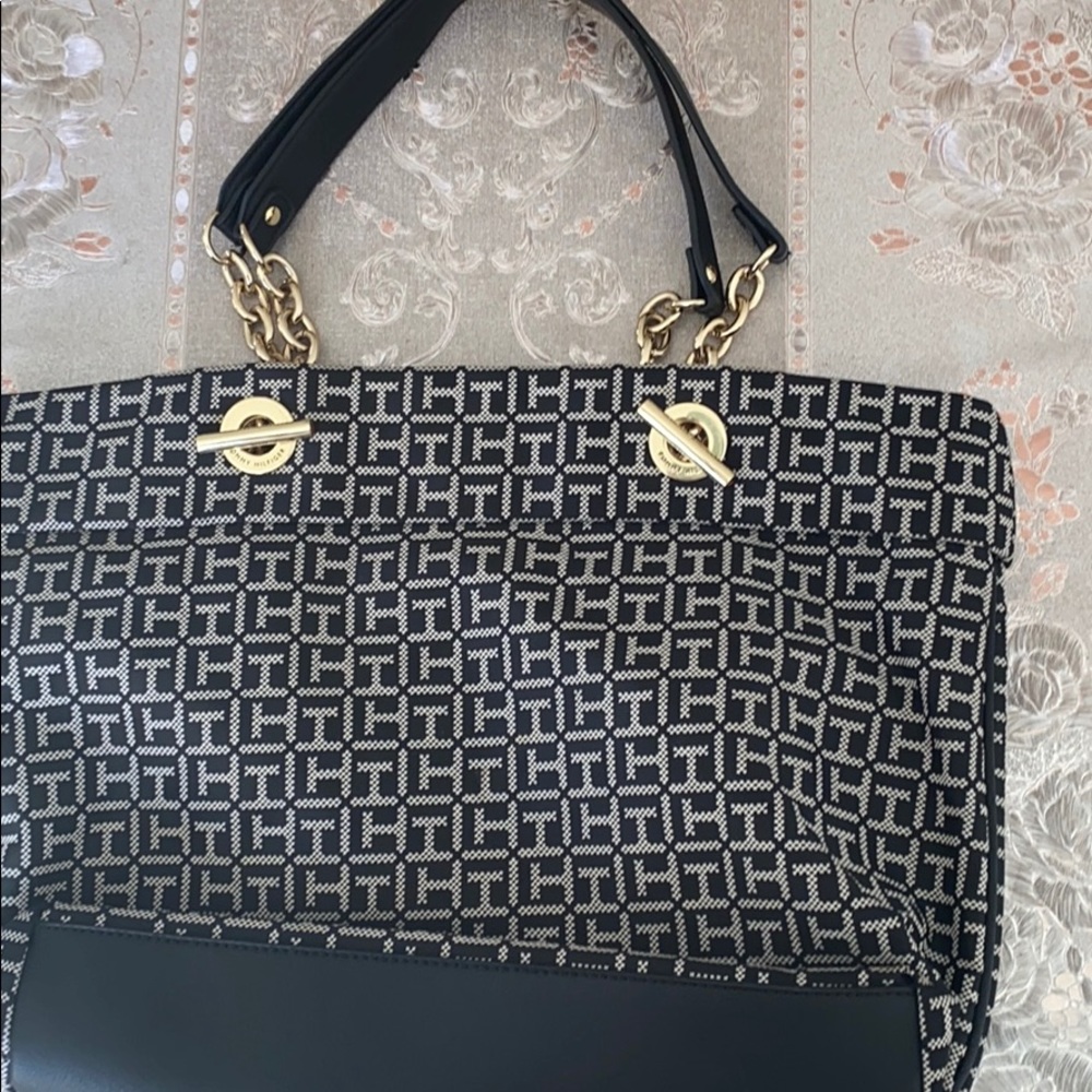 Tommy Hilfiger bag